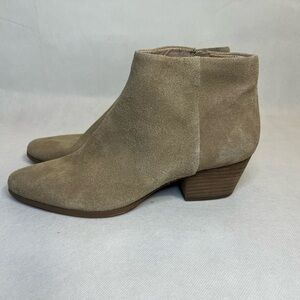 Banana Republic gray suede booties